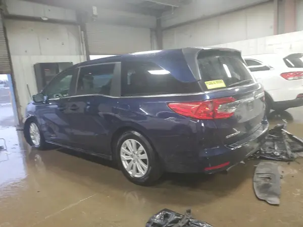 5FNRL6H24JB085743 2018 HONDA ODYSSEY - Image 2