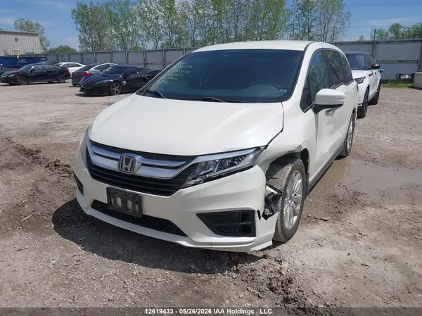 5FNRL6H24JB502584 2018 HONDA ODYSSEY - Image 2