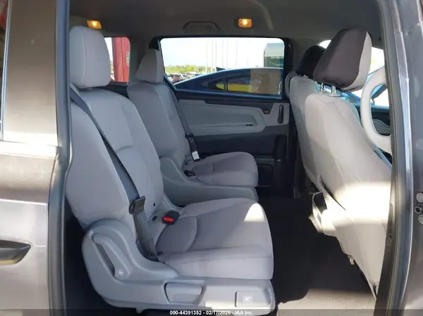 5FNRL6H24KB130715 2019 HONDA ODYSSEY - Image 8
