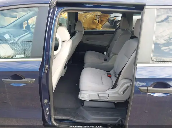 5FNRL6H25KB075563 2019 HONDA ODYSSEY - Image 8