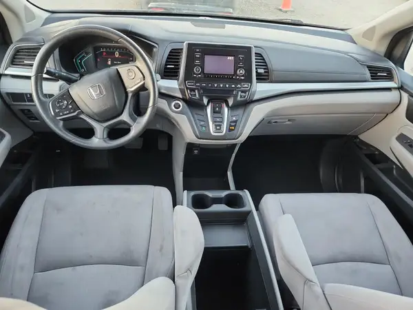 5FNRL6H26JB013958 2018 HONDA ODYSSEY - Image 8