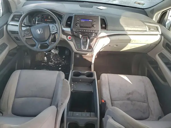 5FNRL6H27JB104057 2018 HONDA ODYSSEY - Image 8