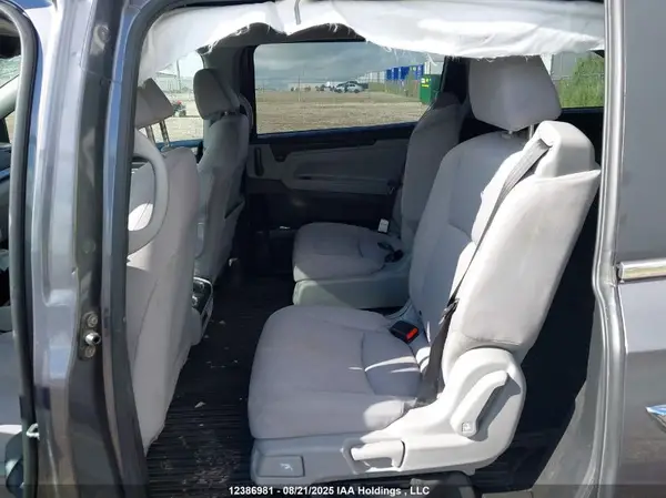 5FNRL6H27JB507102 2018 HONDA ODYSSEY - Image 8