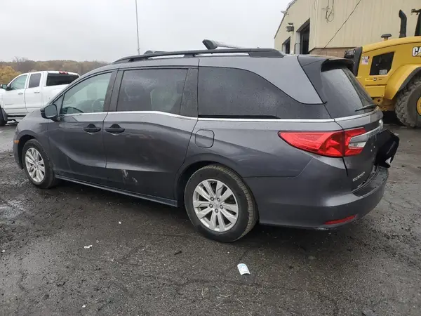 5FNRL6H28JB041762 2018 HONDA ODYSSEY - Image 2