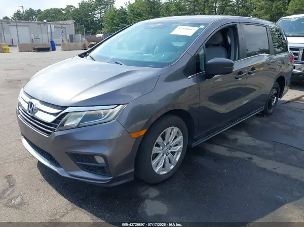 5FNRL6H28JB050929 2018 HONDA ODYSSEY - Image 2