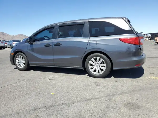 5FNRL6H28JB075913 2018 HONDA ODYSSEY - Image 2