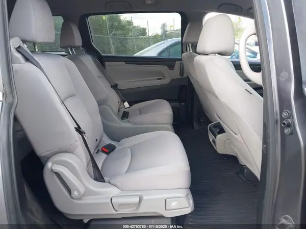 5FNRL6H29JB040829 2018 HONDA ODYSSEY - Image 8
