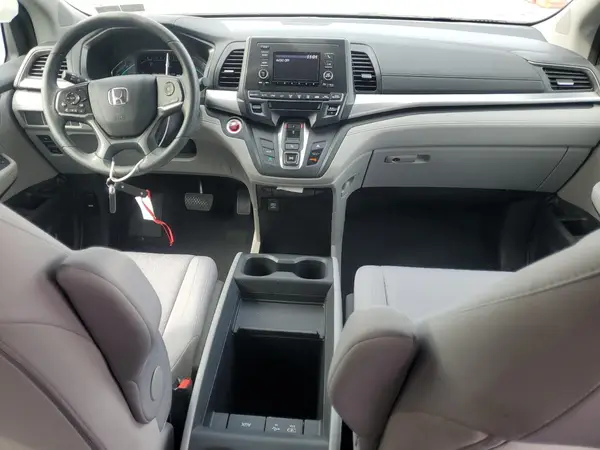 5FNRL6H29JB043696 2018 HONDA ODYSSEY - Image 8