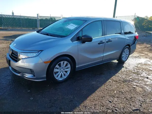 5FNRL6H29NB009151 2022 HONDA ODYSSEY - Image 2