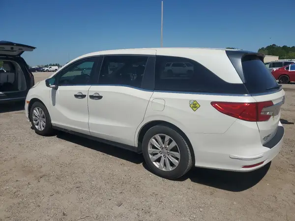 5FNRL6H2XJB015857 2018 HONDA ODYSSEY - Image 2