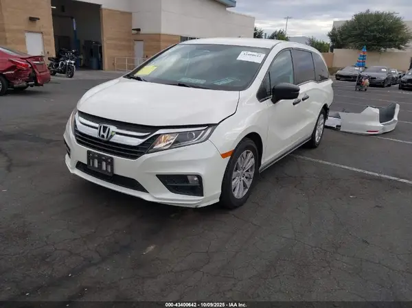 5FNRL6H2XJB048082 2018 HONDA ODYSSEY - Image 2