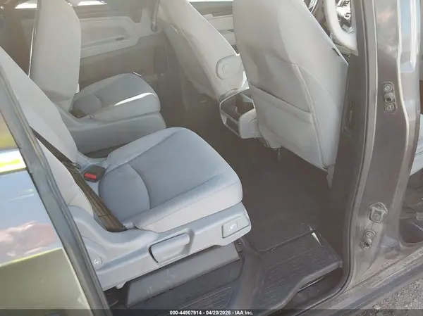 5FNRL6H2XJB053024 2018 HONDA ODYSSEY - Image 8