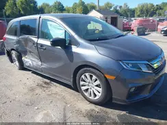 5FNRL6H2XJB075976 2018 HONDA ODYSSEY