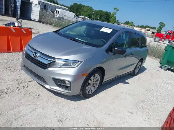 5FNRL6H2XJB105901 2018 HONDA ODYSSEY - Image 2
