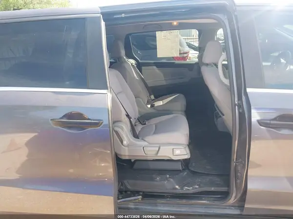 5FNRL6H2XJB111522 2018 HONDA ODYSSEY - Image 8