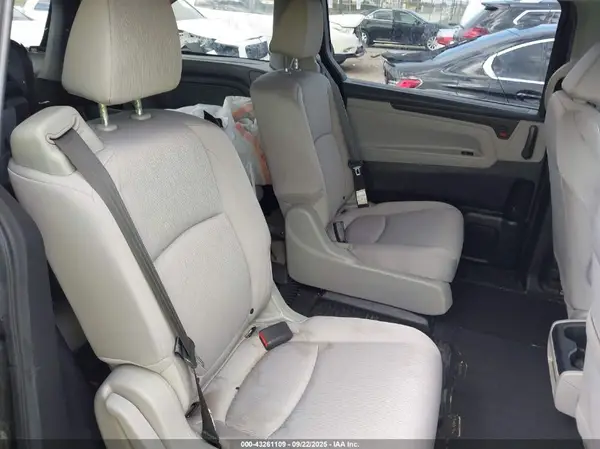 5FNRL6H2XKB126992 2019 HONDA ODYSSEY - Image 8