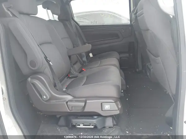 5FNRL6H40JB504334 2018 HONDA ODYSSEY - Image 8