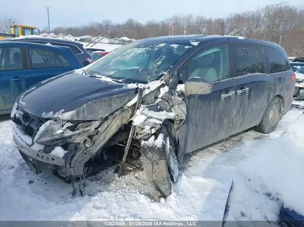 5FNRL6H40JB508027 2018 HONDA ODYSSEY - Image 2