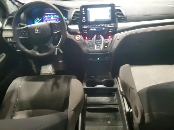 5FNRL6H48JB511838 2018 HONDA ODYSSEY - Image 8