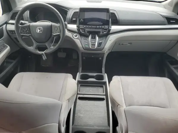 5FNRL6H49JB504977 2018 HONDA ODYSSEY - Image 8