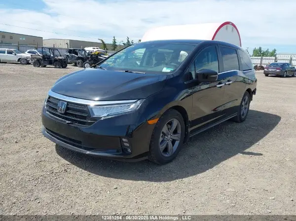 5FNRL6H49PB500940 2023 HONDA ODYSSEY - Image 2