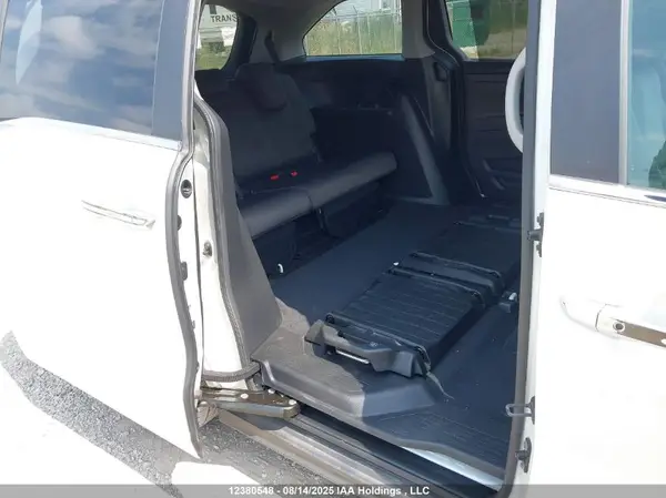 5FNRL6H4XJB511873 2018 HONDA ODYSSEY - Image 8