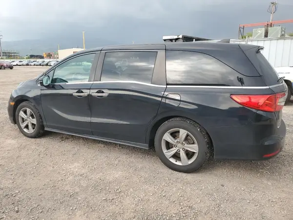 5FNRL6H50JB028983 2018 HONDA ODYSSEY - Image 2