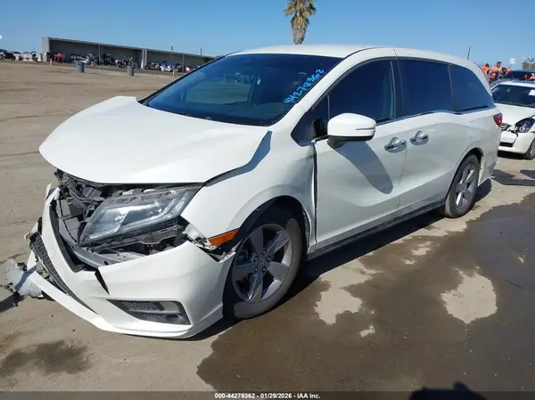 5FNRL6H50JB037375 2018 HONDA ODYSSEY - Image 2