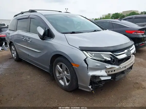 5FNRL6H50JB064253 2018 HONDA ODYSSEY - Image 1