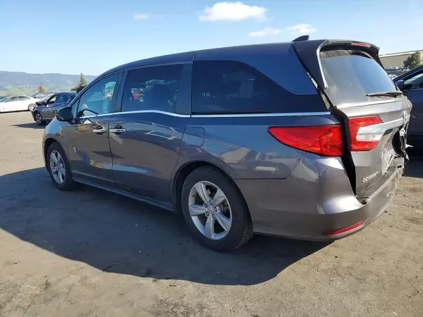5FNRL6H50JB083546 2018 HONDA ODYSSEY - Image 2