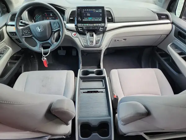 5FNRL6H50JB086205 2018 HONDA ODYSSEY - Image 8