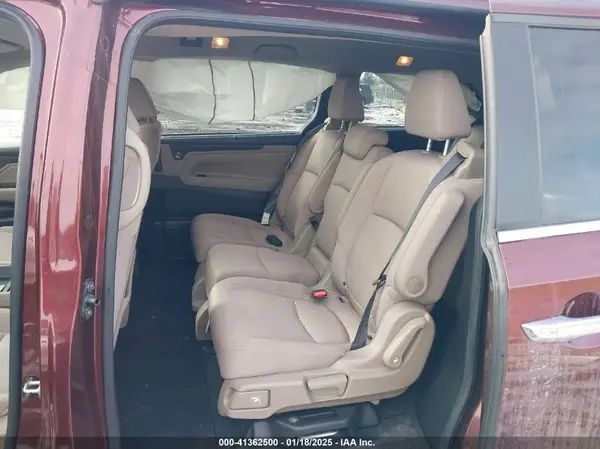 5FNRL6H50JB110289 2018 HONDA ODYSSEY - Image 8