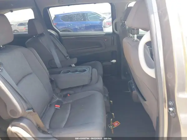 5FNRL6H50MB027580 2021 HONDA ODYSSEY - Image 8