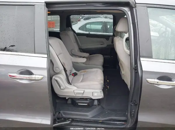 5FNRL6H51LB001360 2020 HONDA ODYSSEY - Image 8