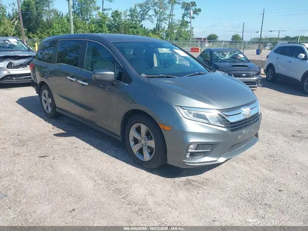 5FNRL6H52JB028841 2018 HONDA ODYSSEY - Image 1