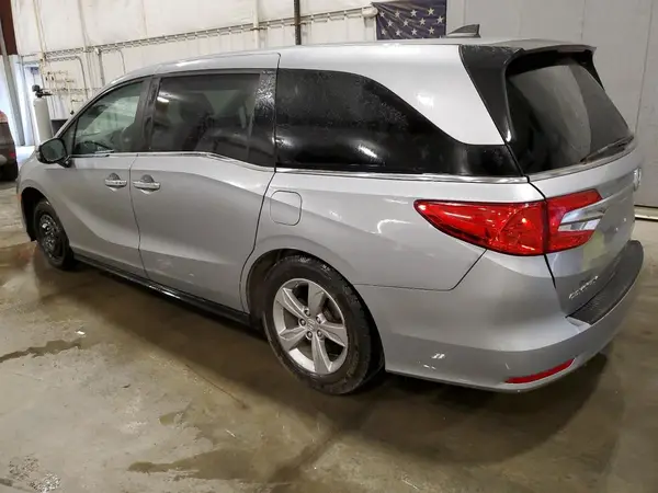 5FNRL6H52JB048524 2018 HONDA ODYSSEY - Image 2