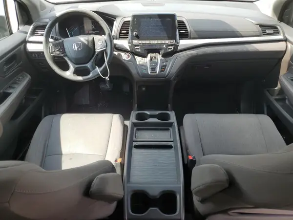 5FNRL6H52JB065176 2018 HONDA ODYSSEY - Image 8