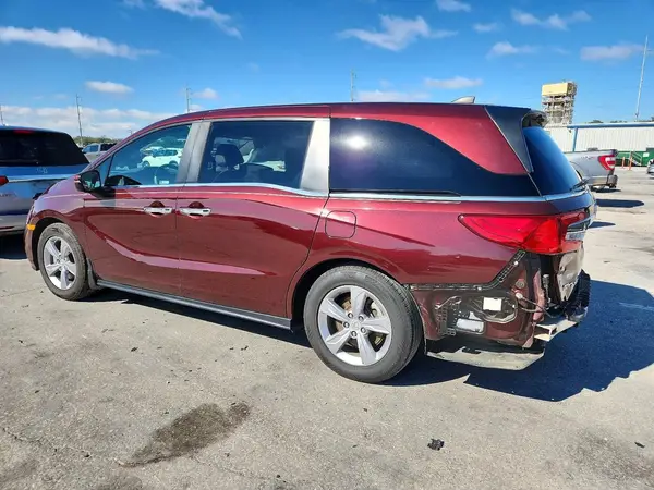 5FNRL6H52JB068823 2018 HONDA ODYSSEY - Image 2