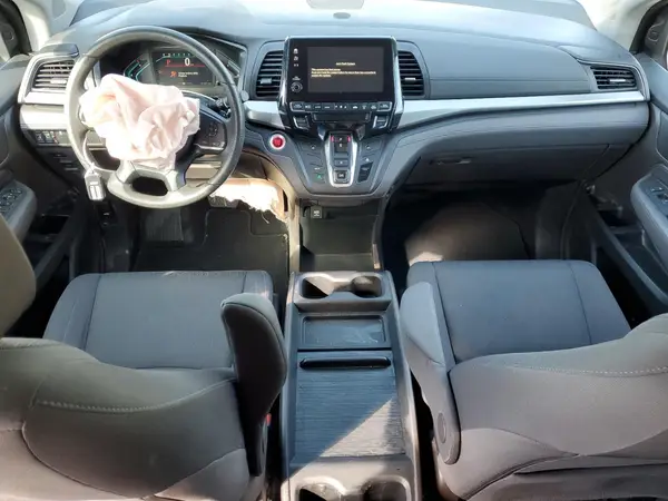 5FNRL6H52JB071866 2018 HONDA ODYSSEY - Image 8