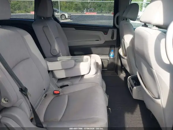 5FNRL6H52JB085654 2018 HONDA ODYSSEY - Image 8