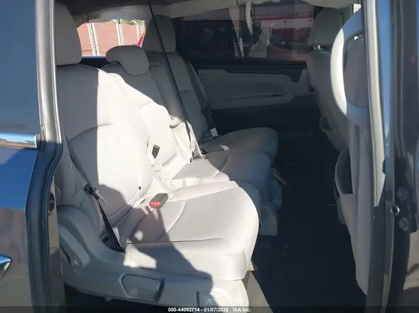 5FNRL6H52KB032874 2019 HONDA ODYSSEY - Image 8