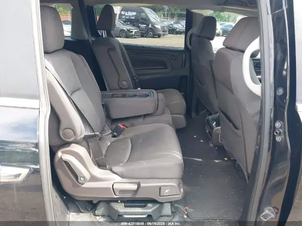 5FNRL6H52KB121652 2019 HONDA ODYSSEY - Image 8