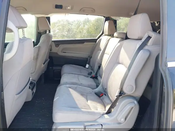 5FNRL6H52NB004514 2022 HONDA ODYSSEY - Image 8