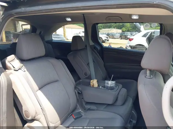 5FNRL6H53JB053876 2018 HONDA ODYSSEY - Image 8