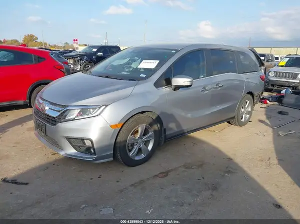 5FNRL6H53JB056809 2018 HONDA ODYSSEY - Image 2