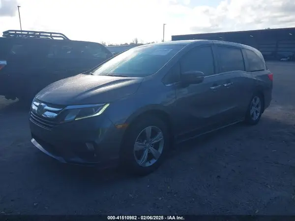 5FNRL6H53JB073948 2018 HONDA ODYSSEY - Image 2