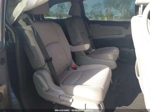 5FNRL6H53JB073948 2018 HONDA ODYSSEY - Image 8
