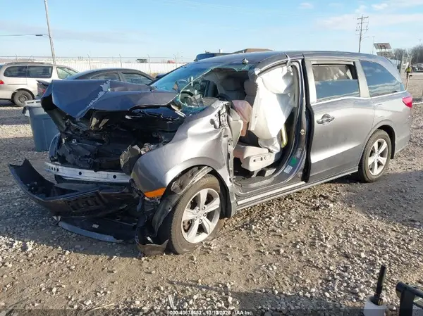 5FNRL6H53JB102896 2018 HONDA ODYSSEY - Image 2