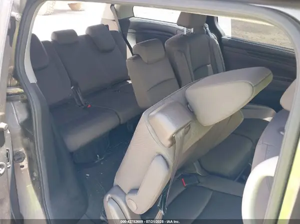 5FNRL6H53JB110335 2018 HONDA ODYSSEY - Image 8