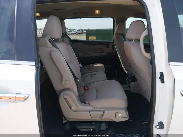5FNRL6H54JB044765 2018 HONDA ODYSSEY - Image 8